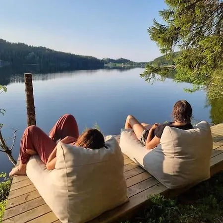 Treetop Ekne - Hytte I Skogen Med Hengebru Campsite
